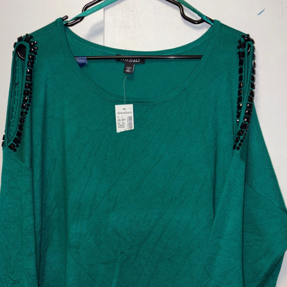 Roz & Ali Green light sweater with Black Beaded Shoulders - Picture 3 of 8
